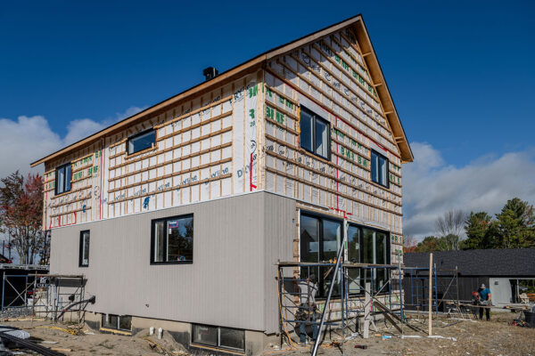 Photo de la construction d'une maison neuve par Voreno Construction